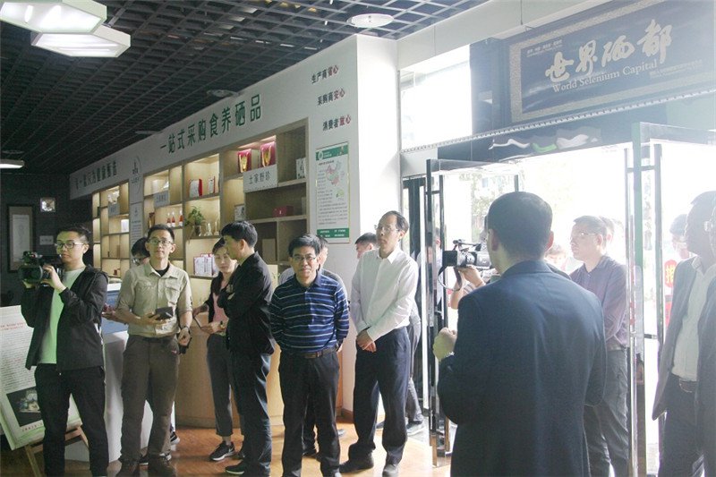 �����н���������¥����һ�е��й�������ҵ���˵��жԿڰ������